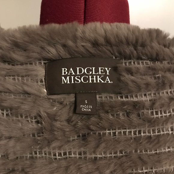 Badgley Mischka Emilia Fur Vest - Picture 6 of 6
